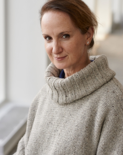 headshot of carol dunne