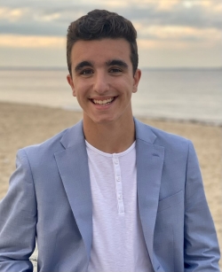 headshot photo of jonah manso