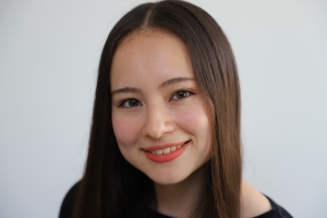 photo headshot of emma cool